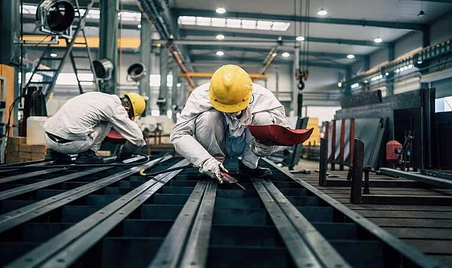 Bayraklı Ev Eşyası Depolama